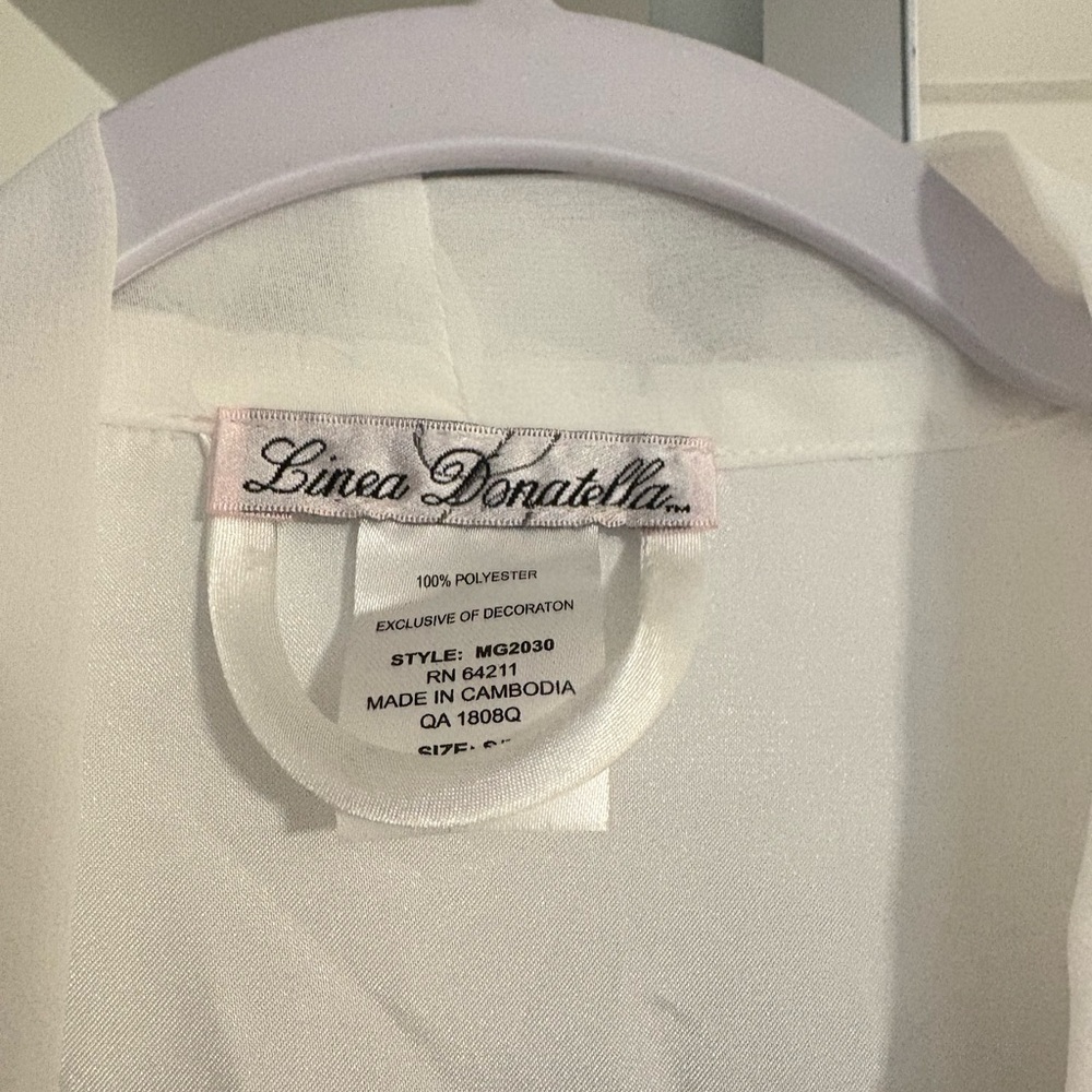 Linea Donatella White Satin Robe - Picture 2 of 3